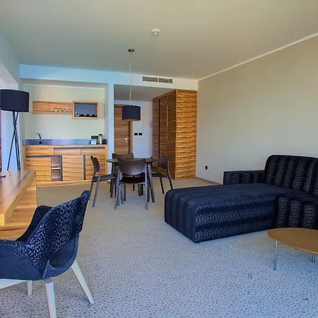 Margaret Hotel 4*