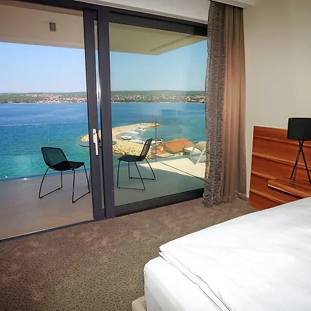 Margaret Hotel 4*